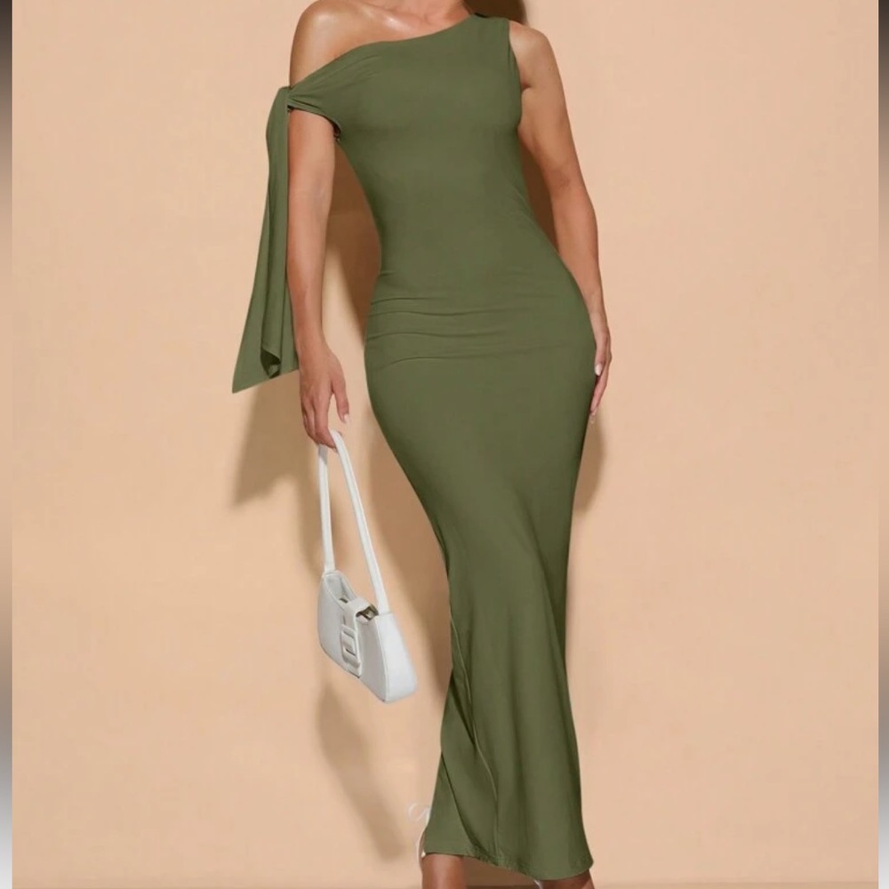 cult gaia Olive One-Shoulder Maxi Dress